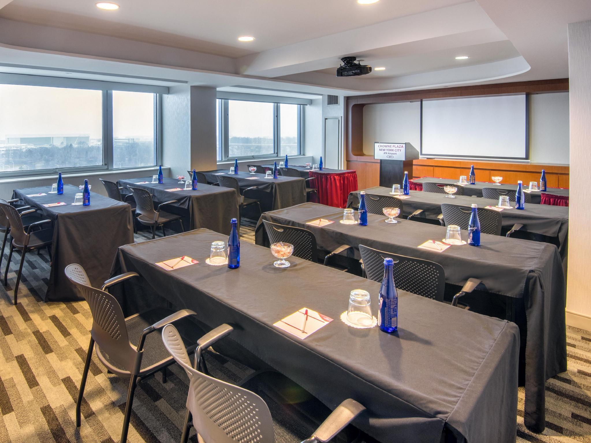 Crowne Plaza Jfk Airport New York City, An Ihg Hotel Εξωτερικό φωτογραφία